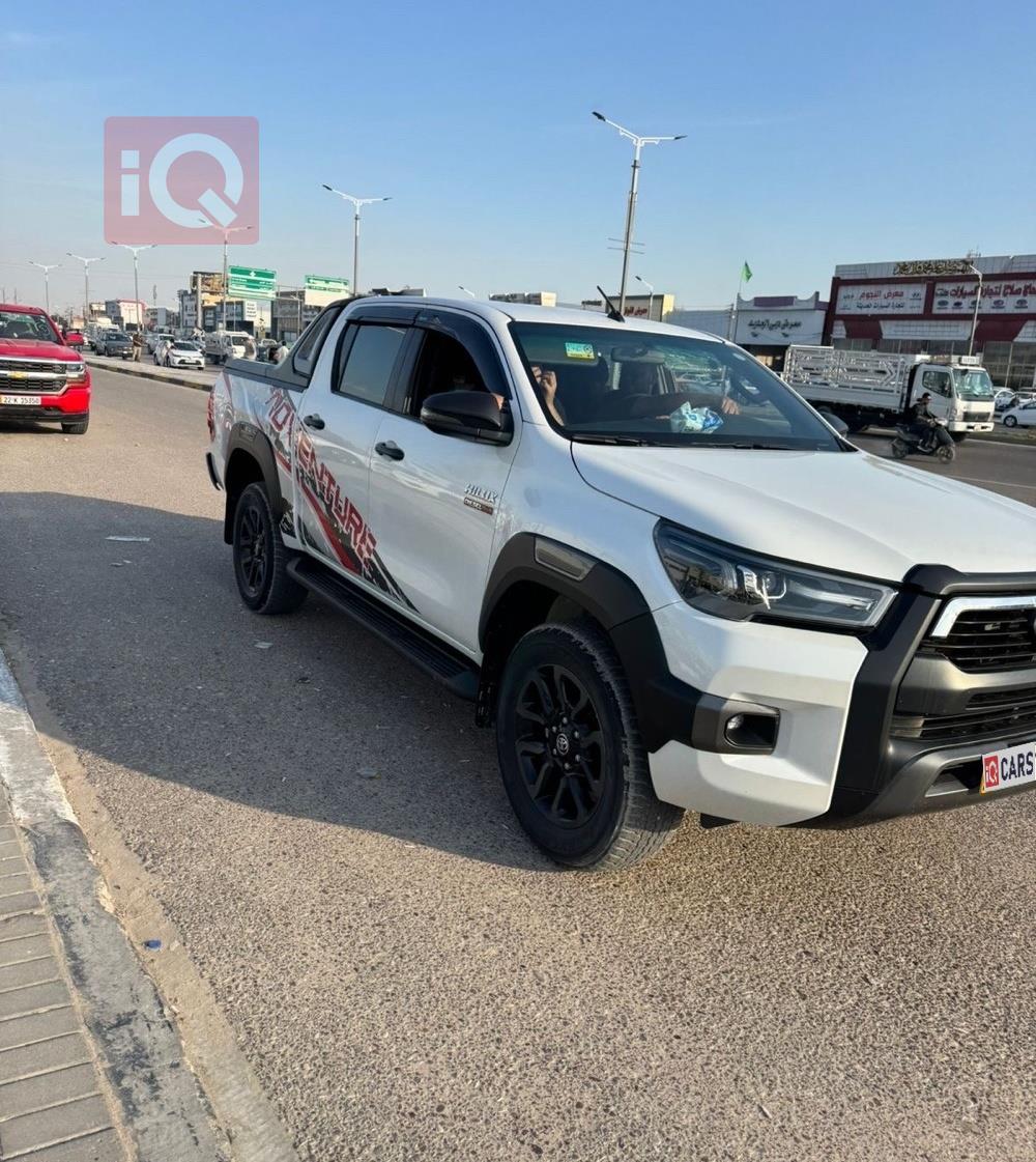 تويوتا هايلوكس